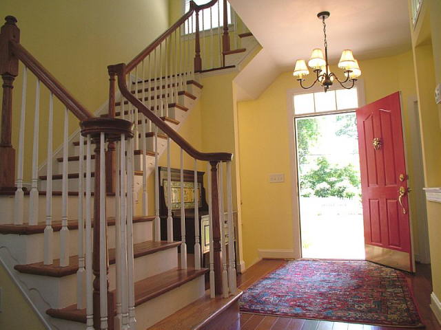 Foyer & Staircase